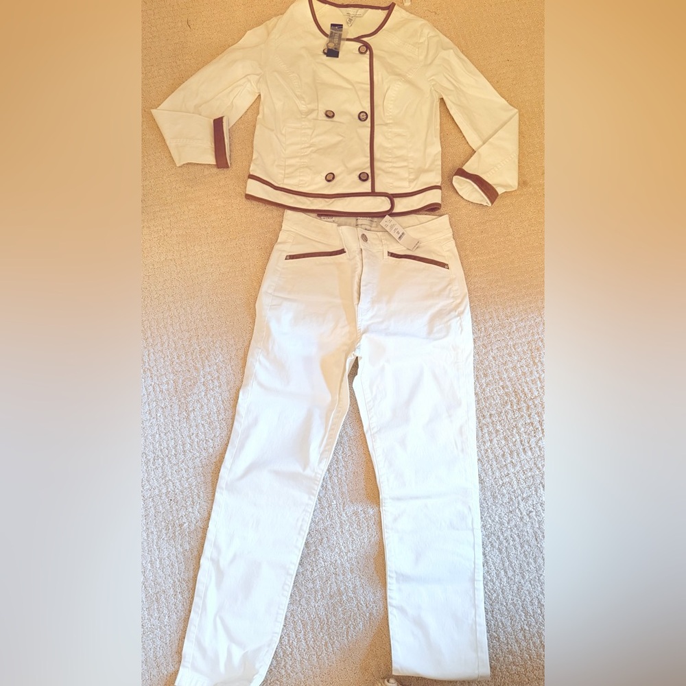 NWT White House Black Market Suit sz 6